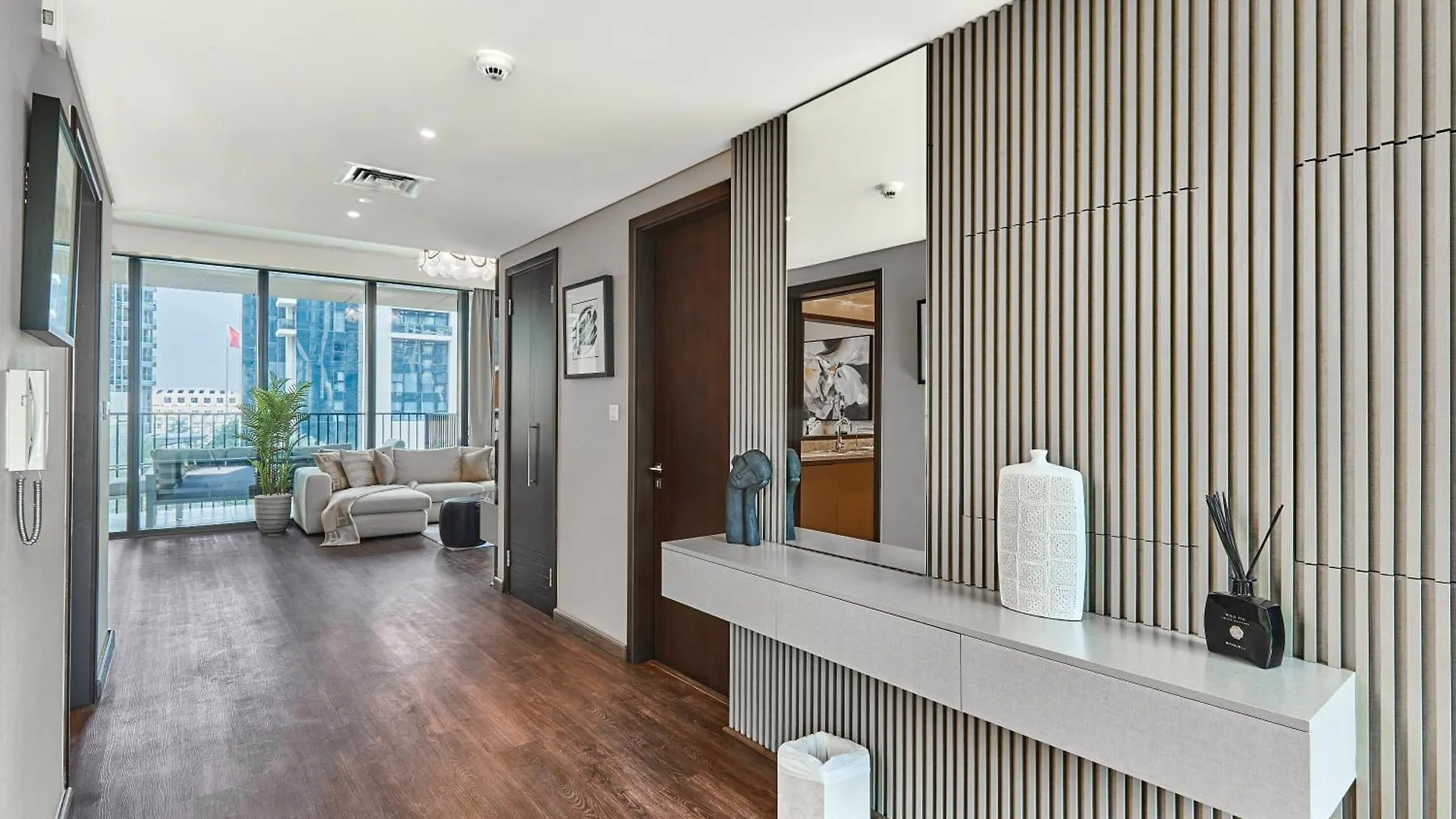 Bnbmehomes - Boulevard Heights Dubai